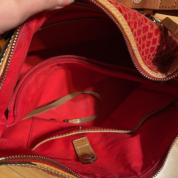 Dooney & Bourke red hobo bag - Picture 4 of 7